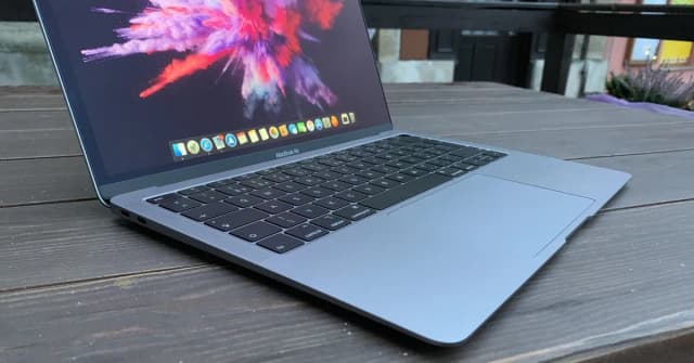 Apple đưa ba dòng MacBook đời cũ vào danh sách thiết bị lỗi thời