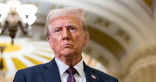 Cuộc gọi bất ngờ của Tổng thống Trump đến CEO Nvidia hé lộ điều gì