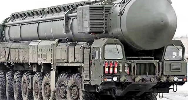 Lý do tên lửa ICBM hiện đại ưu tiên sử dụng nhiên liệu rắn