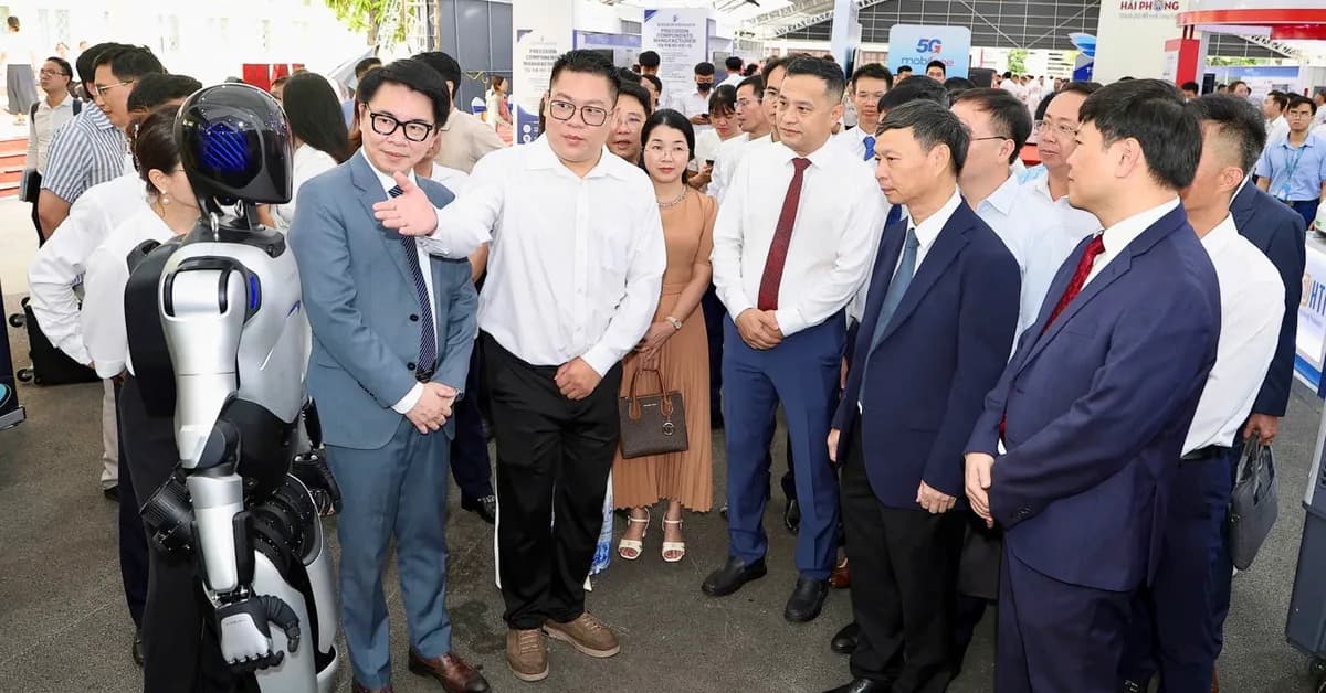Thứ trưởng Hoàng Minh: Định hướng Hải Phòng thành trung tâm đổi mới sáng tạo